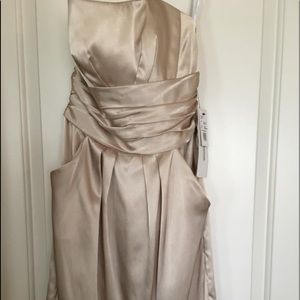 David’s bridal bridesmaid dress champagne size 2